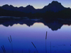 Full Moon Over Water -- Free Nature screensavers -- Yahoo! Greetings screensavers