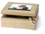 Maple Keepsake Box (Damask)